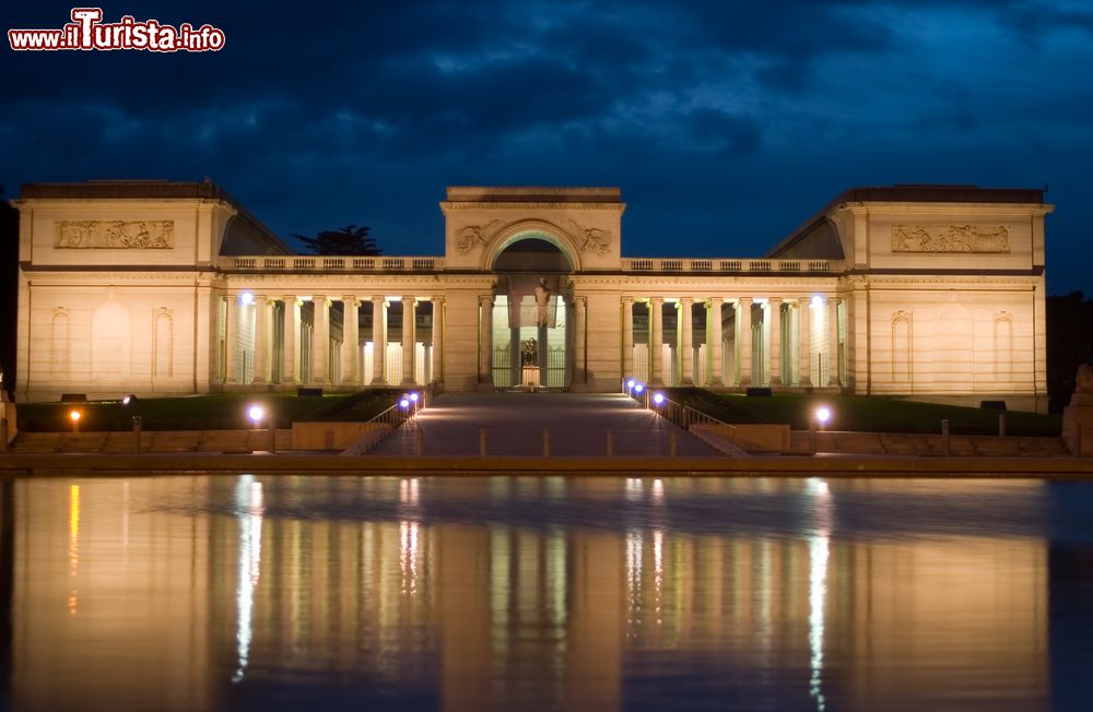Immagine Il California Palace of the Legion of Honor a San Francisco (USA): situato in un punto panoramico di Lincoln Park, questo museo conserva importanti collezioni di arte europea dall'antichità ai primi anni del XX° secolo.