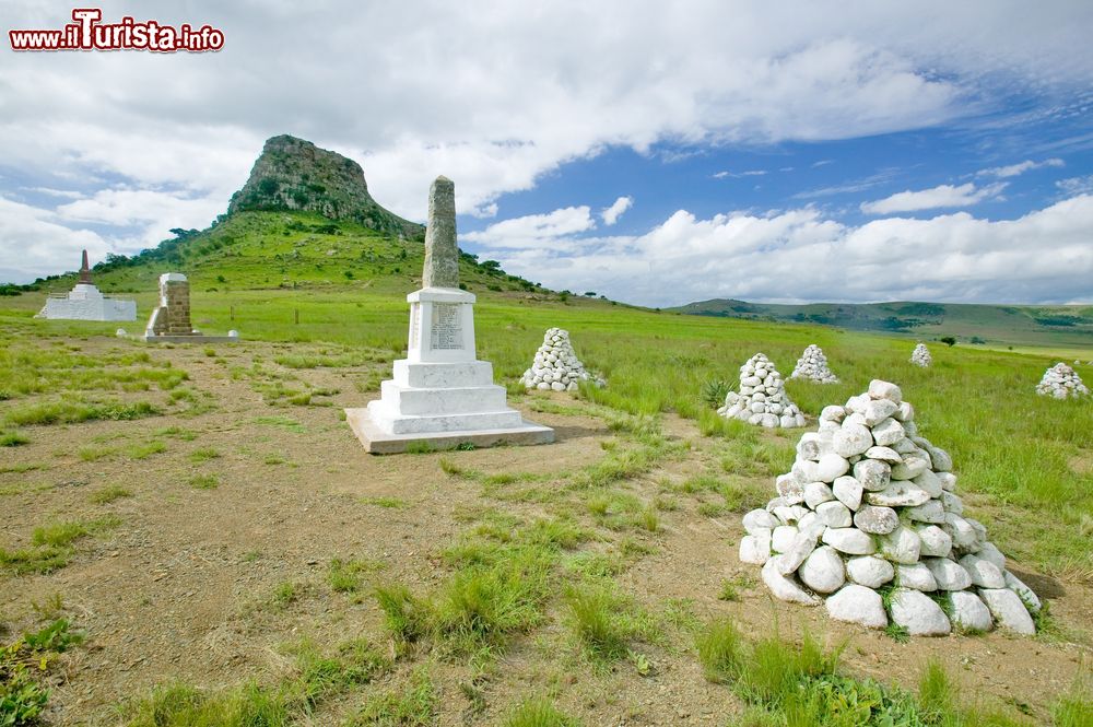 Immagine Il campo di battaglia di Isandlwana  nella Zululand, nel nord della provincia Kwazulu Natal in Sudafrica