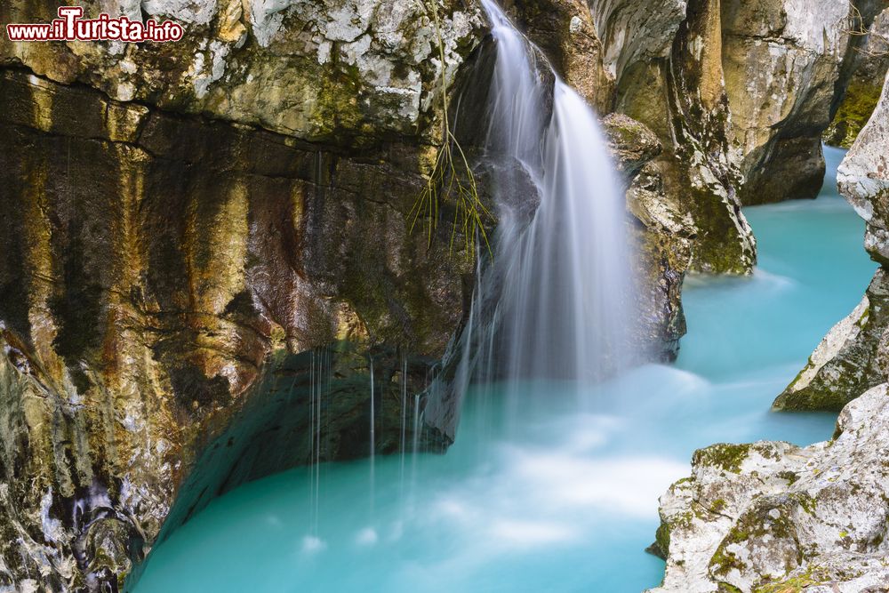 Immagine Il canyon del fiume Isonzo in Slovenia, non distante da Caporetto.