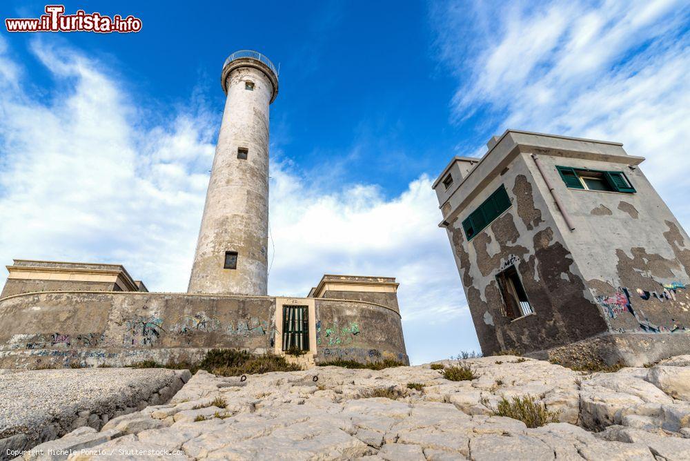 Immagine Il Capo Santa Croce di Augusta e il suo faro - © Michele Ponzio / Shutterstock.com