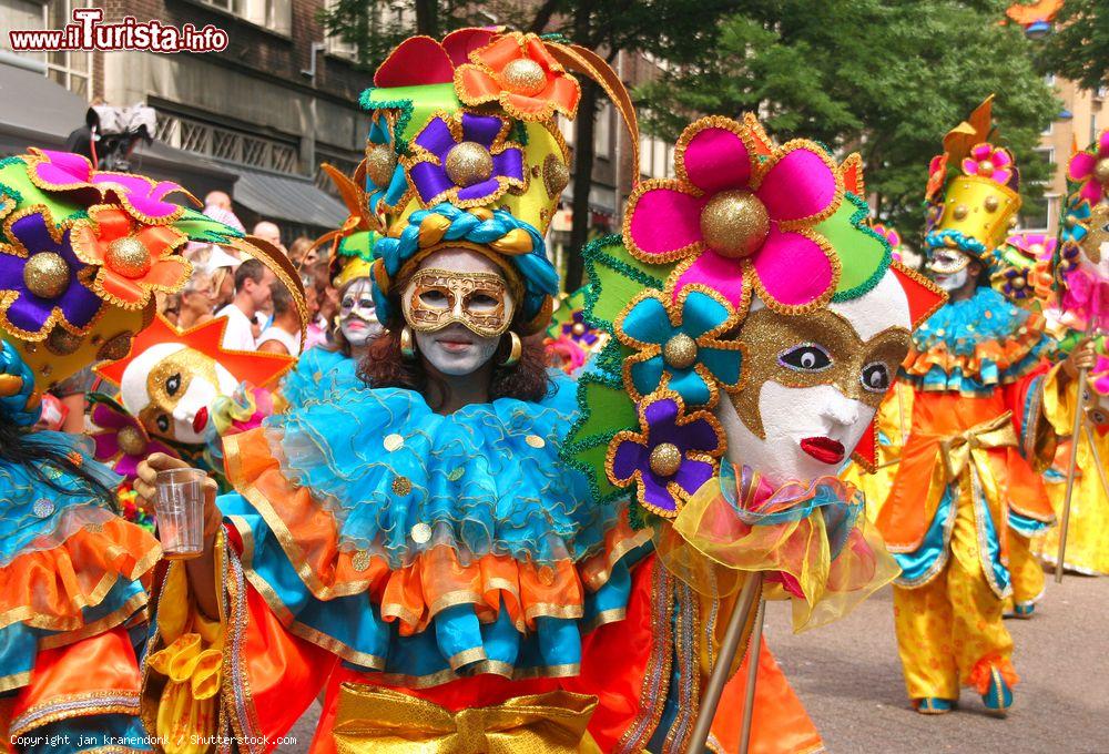 Immagine Il carnevale estivo di Rotterdam, lo Zomercarnaval, si svolge nel culmine dell'estate - © jan kranendonk / Shutterstock.com