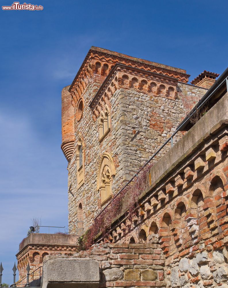 Immagine Il castello Creigher Canussio a Cividale del Friuli, Udine, Italia. Un particolare del palazzo che sorge in via Nicolò Canussio; oggi ospita la sede dell'omonina Fondazione.
