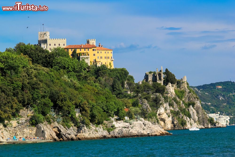 Immagine Il Castello di Duino sul golfo di Trieste in Friuli