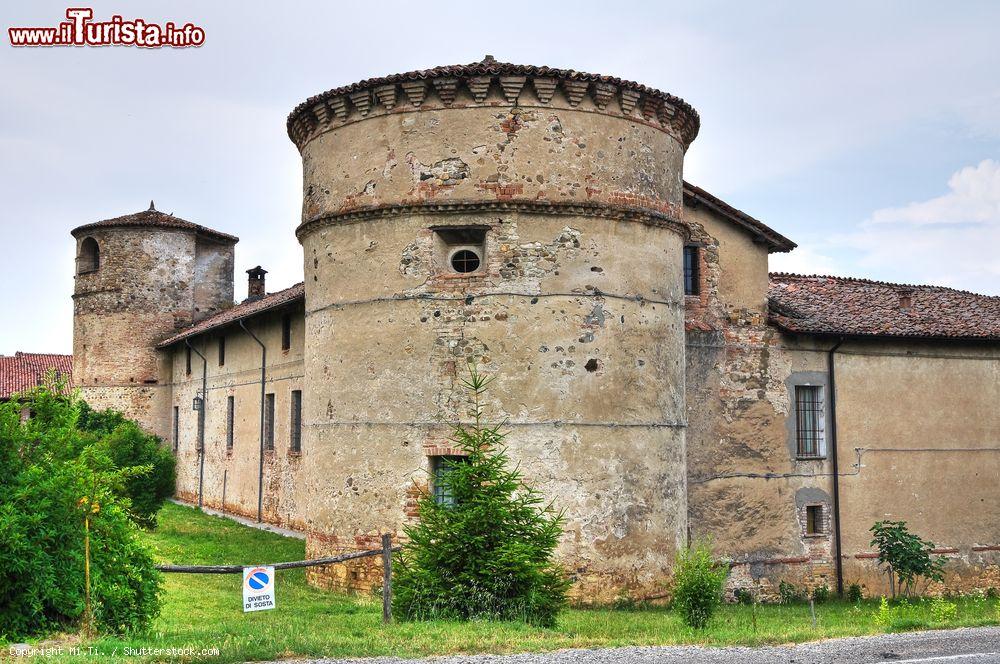 Immagine Il Castello di Folignano a Ponte dell'Olio in Emilia-Romagna, provincia di Piacenza - © Mi.Ti. / Shutterstock.com