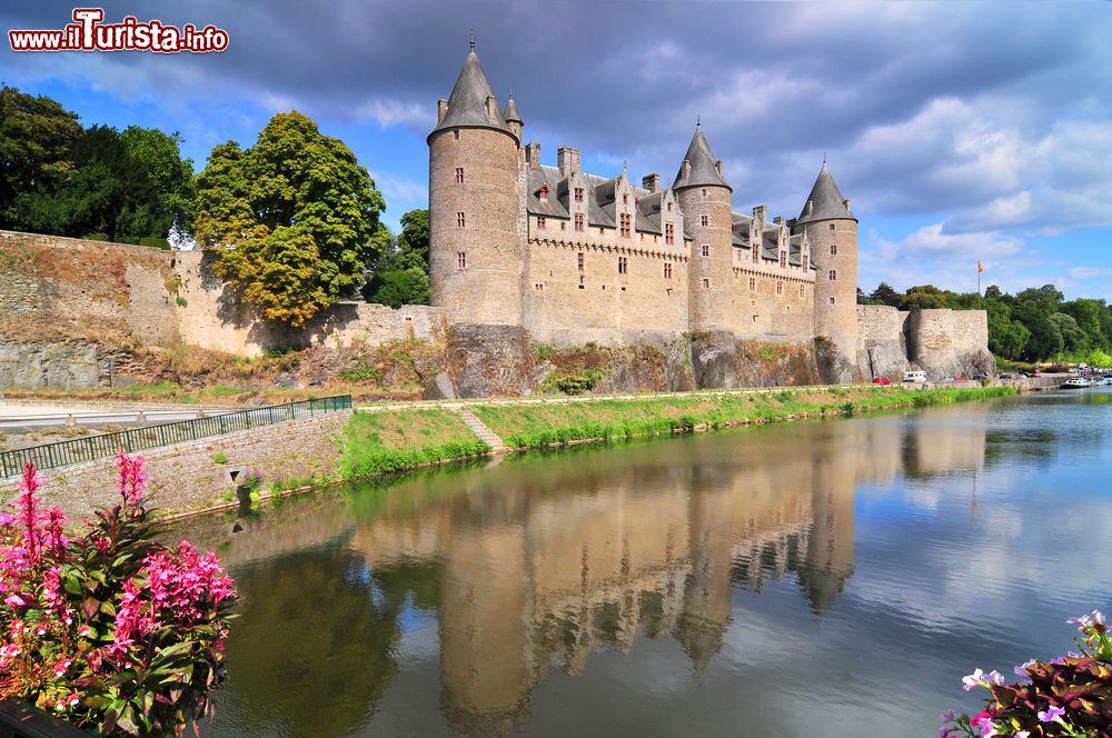 Immagine Il Castello di Josselin in Bretagna, uno dei manieri più affascinanti della Francia.
