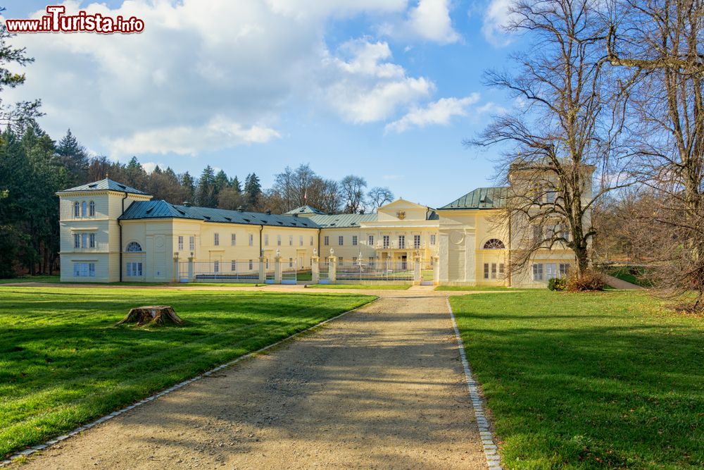 Immagine Il Castello di Lazne Kynzvart fotografato in estate, Repubblica Ceca