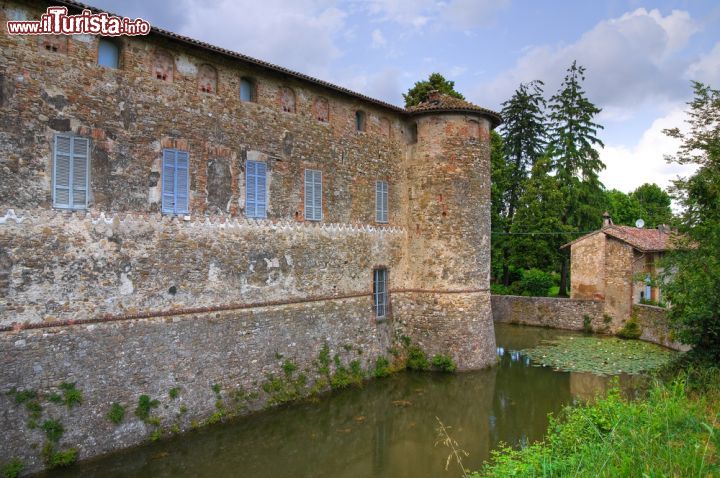 Immagine Il Castello di Lisignano, si trova in una delle frazioni di Gazzola in Emilia-Romagna - © Mi.Ti. / Shutterstock.com
