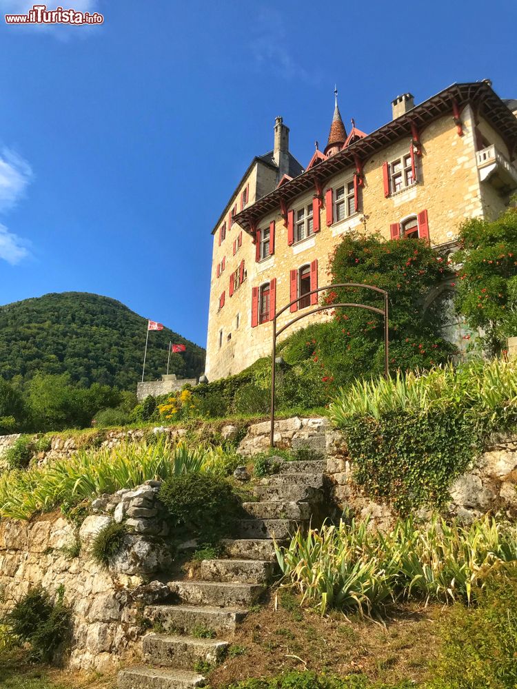 Immagine Il Castello di  Menthon Saint Bernard si trova in Alta Savoia sulle Alpi francesi