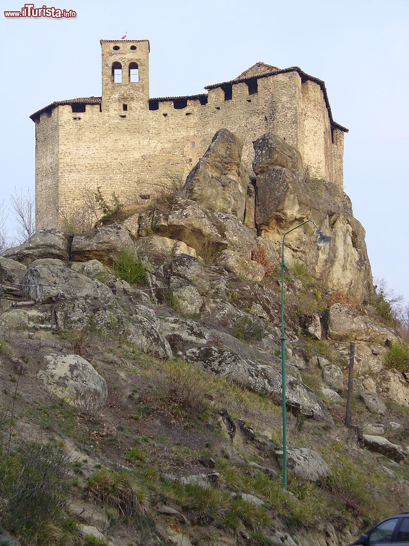 Immagine Il Castello di Pianello Val Tidone, Emilia-Romagna - © Rolandob, CC BY 3.0, Wikipedia