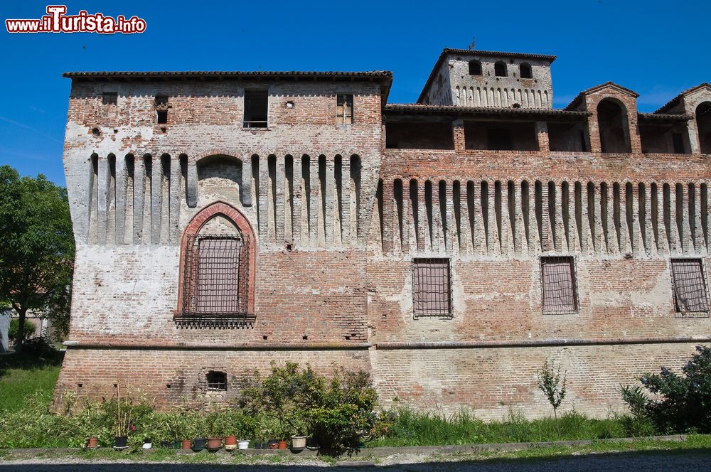 Immagine Il Castello di Roccabianca è una delle fortezze più spettacolari della Pianurra Padana emiliana, in provincia di Parma, in Emilia-Romagna