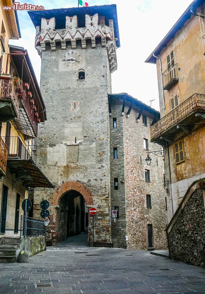 Immagine Il centro medievale di Lanzo Torinese, Piemonte.