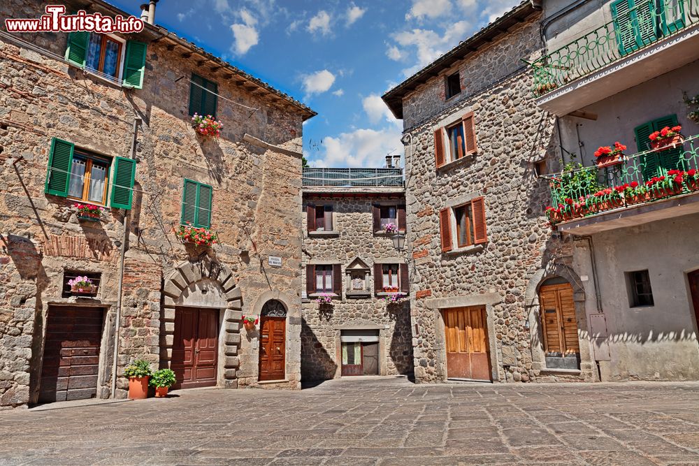 Immagine Il centro storico del borgo di Abbadia San Salvatore in Toscana, sul Monte Amiata