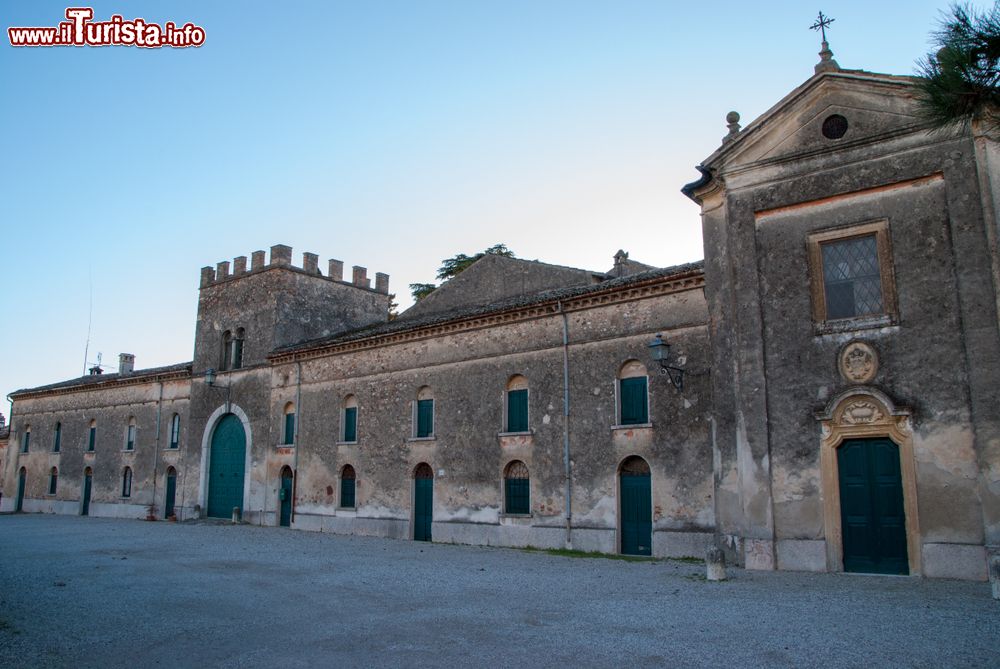 Immagine Il centro storico di Castellaro Lagusello borgo della Lombardia