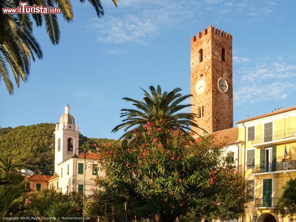 Immagine Il centro storico di Noli in Liguria -  © Mor65_Mauro Piccardi / Shutterstock.com