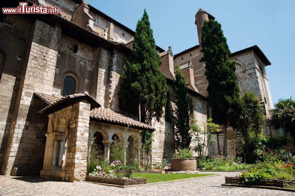 Immagine Il chiostro della collegiata di Saint-Salvi, parte del Patrimonio dell'Umanità dichiarato dall'UNESCO della città - foto © Ville Albi