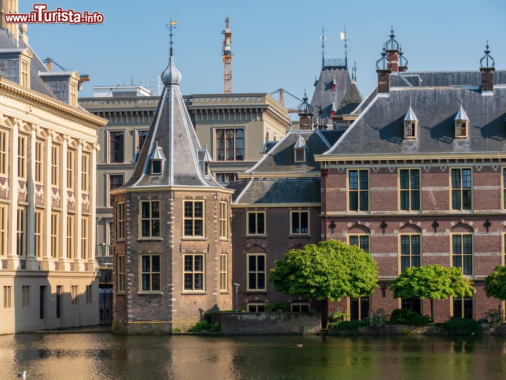 Immagine Il complesso architettonico del Binnenhof a L'Aia, Olanda. La sua costruzione risale al XIII° secolo.