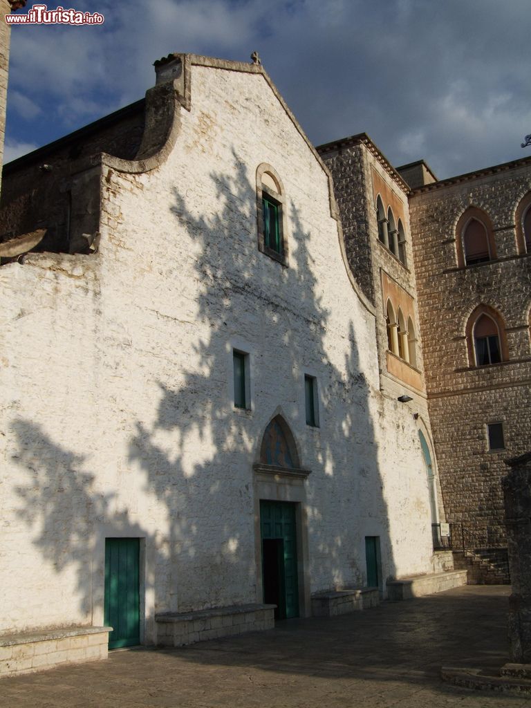 Immagine Il Convento di Maria Santissima degli Angeli a Cassano delle Murge, Puglia.