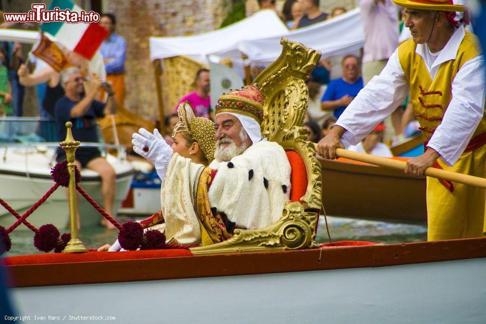 Immagine Il corteo storico della celebre regata di Venezia, sul Canal Grande - © Ivan Marc / Shutterstock.com