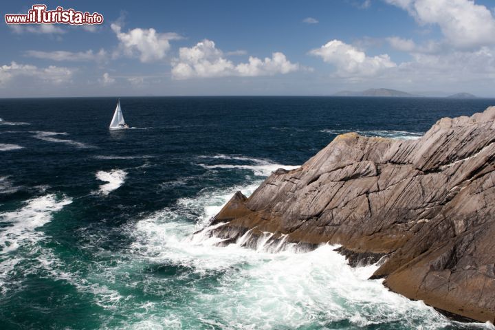 Immagine Il fascino dell'Oceano a Dursey Island siamo nella contea di Cork in Irlanda. Questa isola è collegata all'Irlanda con l'unica funivia della nazione
