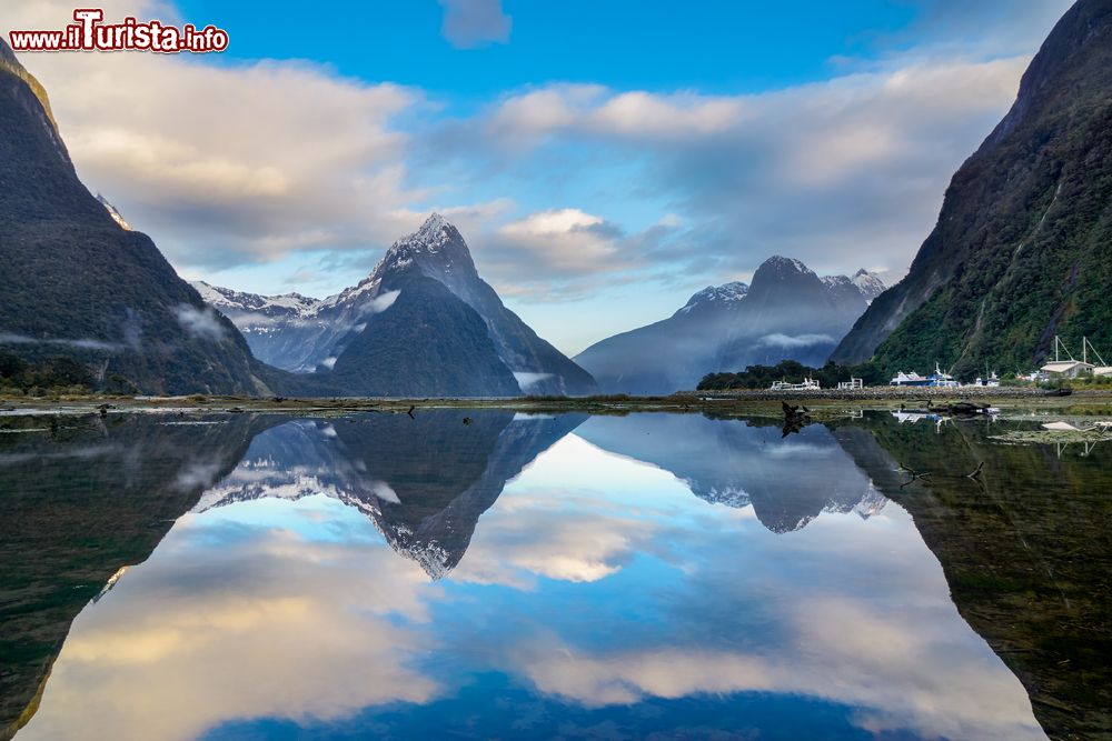 Immagine Il fiordo di Milford Sound in Nuova Zelanda, uno dei paesaggi più belli del mondo