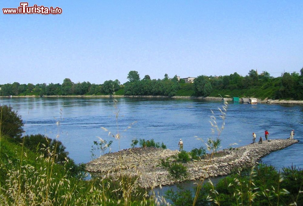 Immagine Il fiume Po nel Piacentino EmiliaRomagna - © nardi1987, CC BY 3.0, Wikipedia