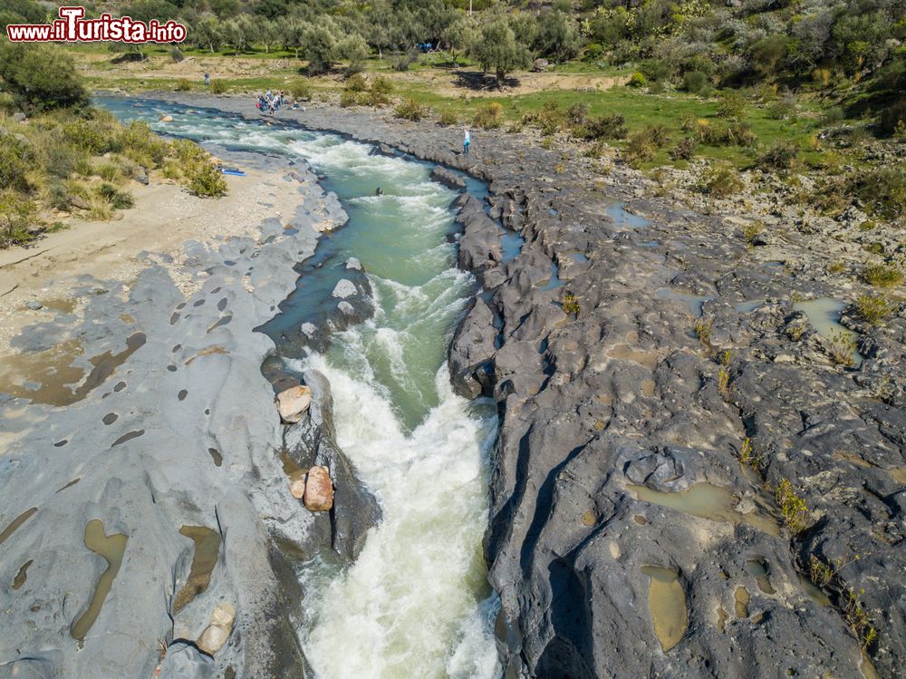 Immagine Il fiume Simeto fotografato dal Ponte dei Saraceni una delle attrazioni di Adrano in Sicilia