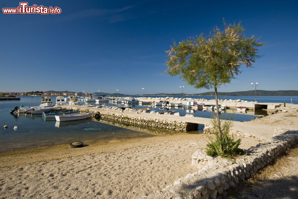 Immagine Il grazioso porticciolo di Bibinje, Croazia. Il nome del villaggio è già menzionato nell'XI° secolo.