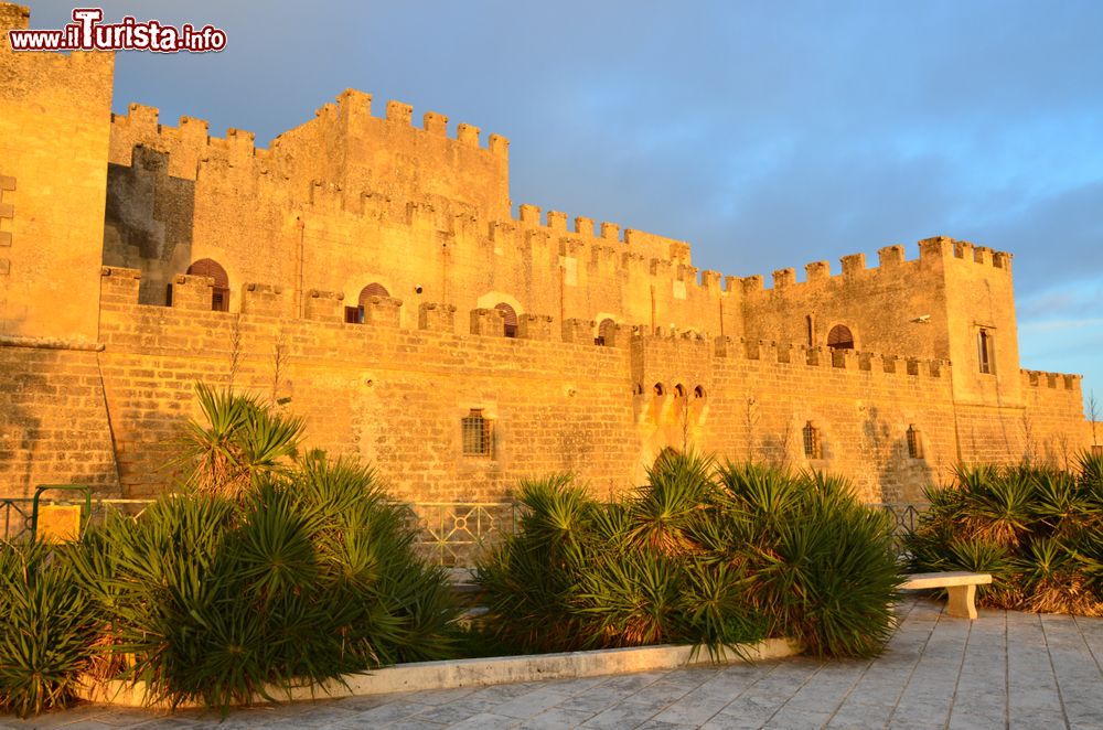 Immagine Il Grifeo di Partanna, il castello della cittadina in provincia di Trapani, Sicilia occidentale