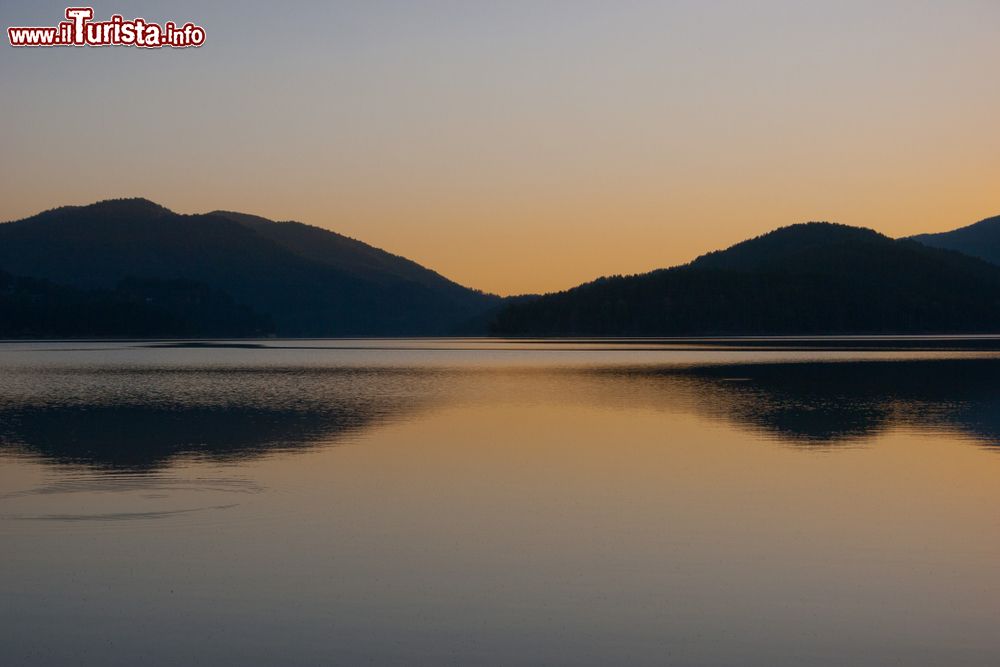 Immagine Il Lago Ampollino sulla Sila, vicino a Cotronei in Calabria