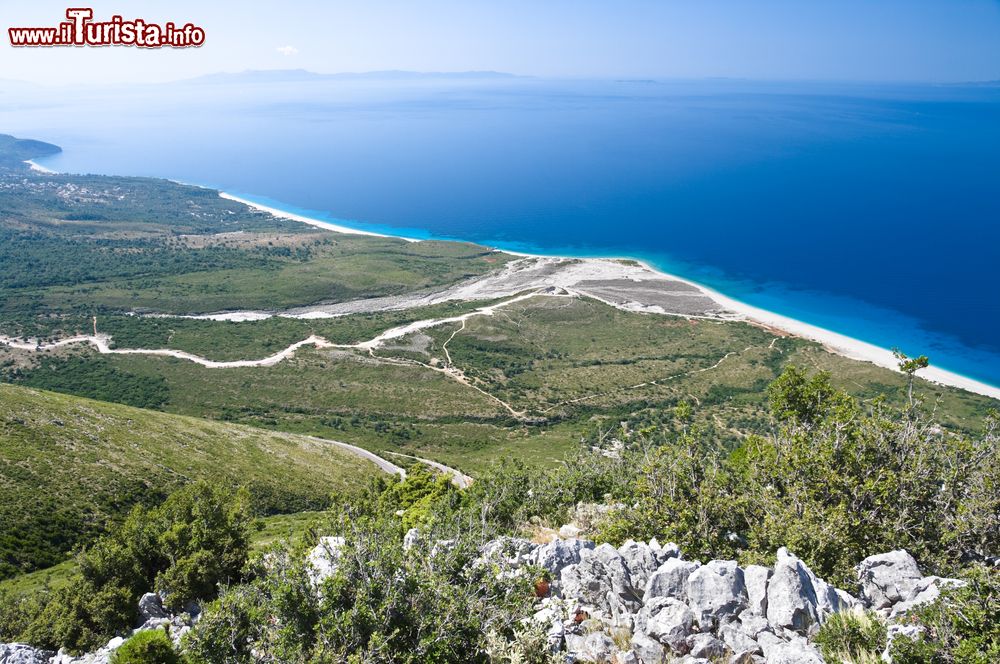 Immagine Il Llogara pass e il panorama sulla splendida costa di Dhermi in Albania