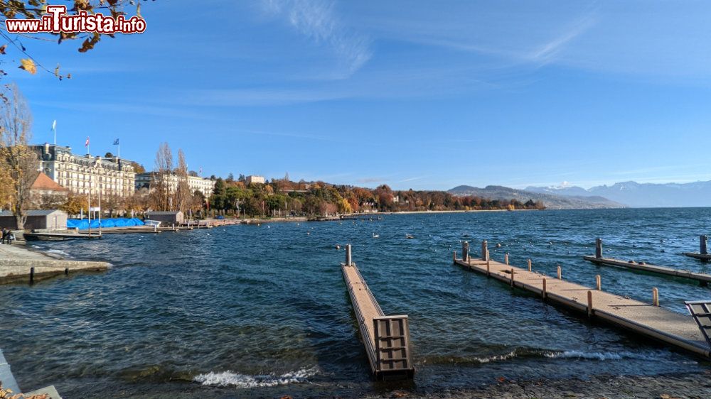 Immagine Il Lungolago di Losanna in Svizzera  - © Deborah Terrin