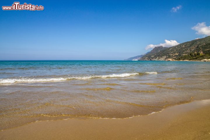 Immagine Il mare limpido di Farinole, alta Corsica, costa ovest di Cap Corse