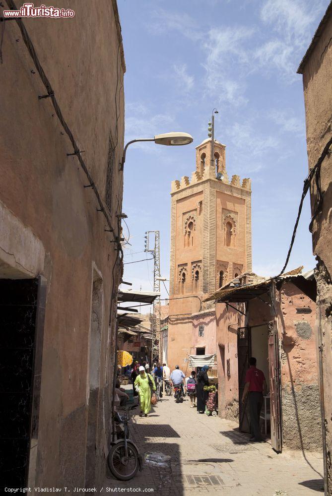 Immagine Il minareto di una moschea a Er Rachidia in Marocco - © Vladislav T. Jirousek / Shutterstock.com