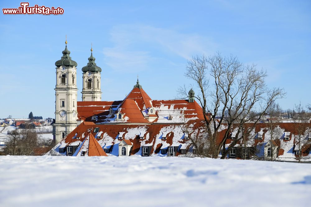 Immagine Il monastero di Ottobeuren in Baviera in una giornata invernale, Germania