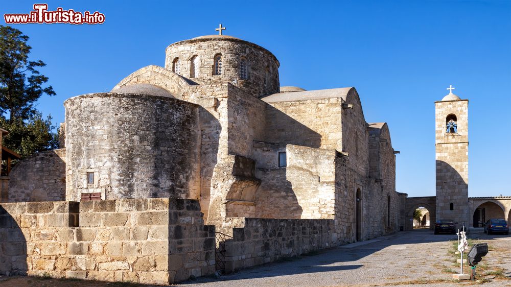 Immagine Il monastero di San Barnaba a Famagosta, Cipro Nord. Questo luogo di culto sorge all'estremità occidentale della necropoli dell'antica Salamina.