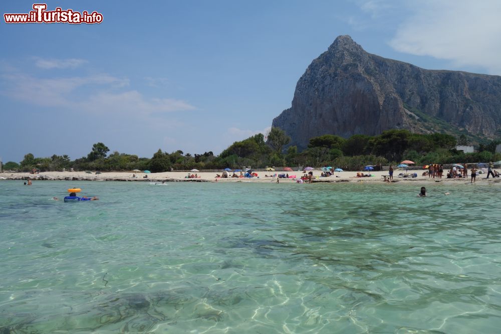 Immagine Il Monte Monaco e la spiaggia bianca di San Vito lo Capo in Sicilia.
