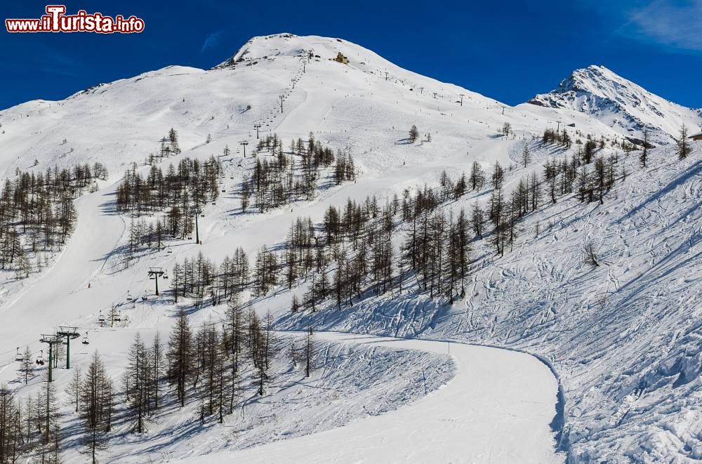 Immagine Il monte Motta e la pista Banchetta a Sestriere, comprensorio Via Lattea, Piemonte