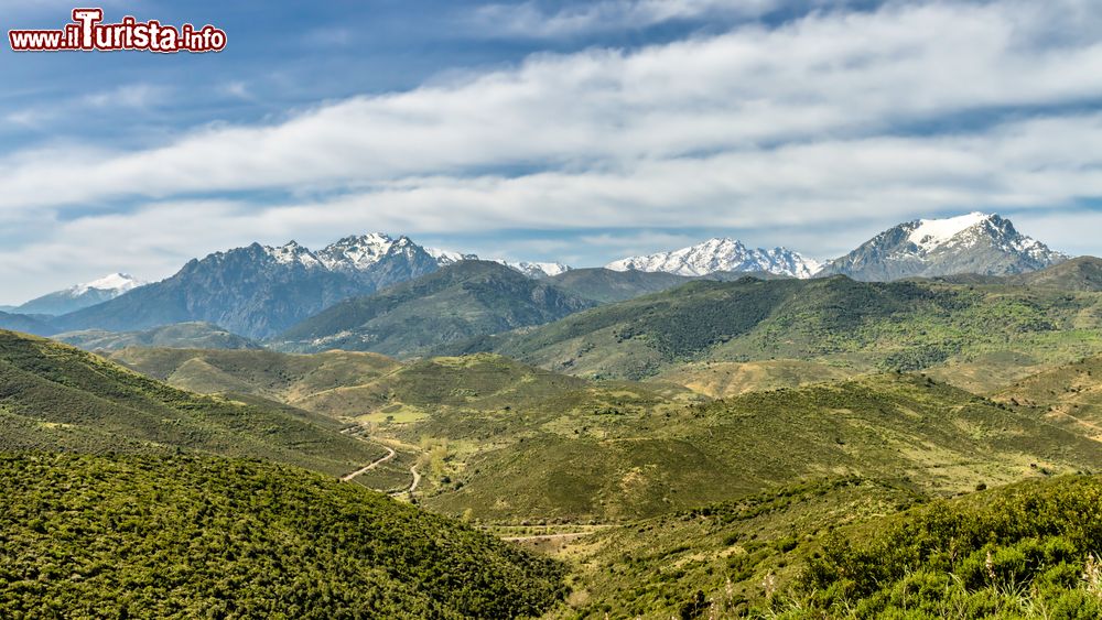 Immagine Il Monte Padru e le montagne di Asco in Corsica i paesaggi del centro nord dell'isola