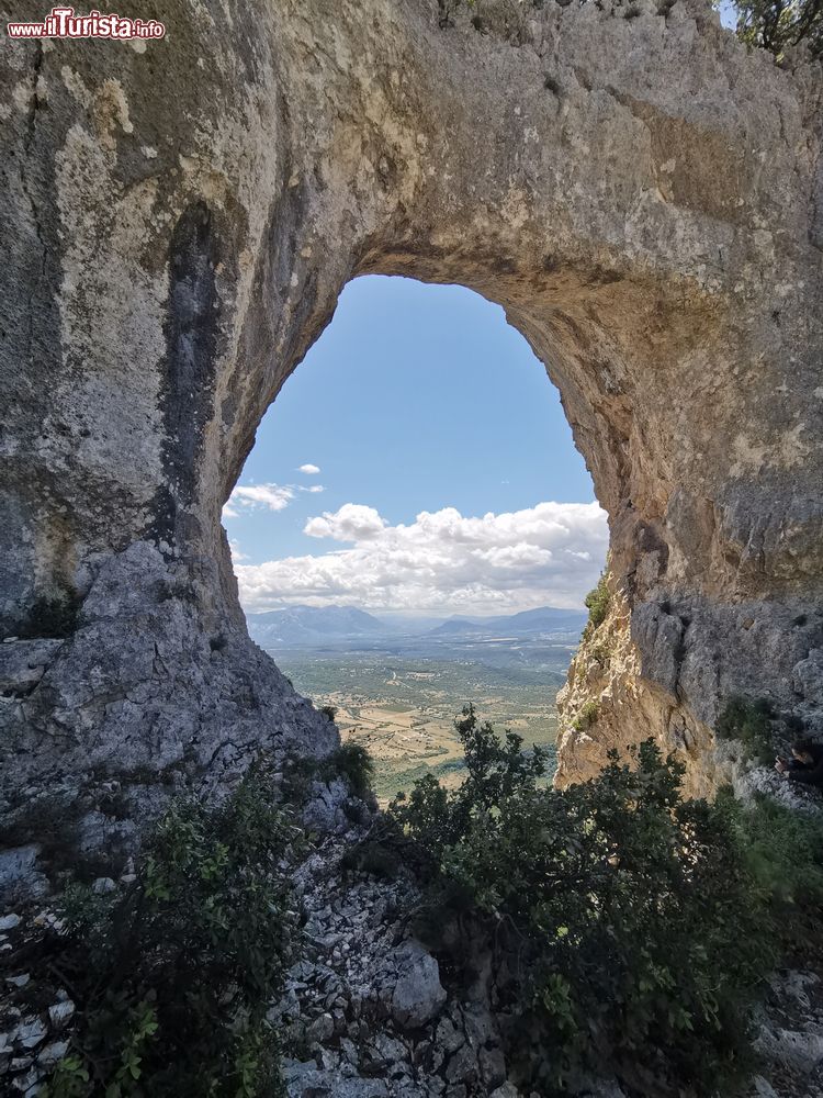 Immagine Il Monte Tuttavista, la porta del Paradiso a Galtellì in Sardegna