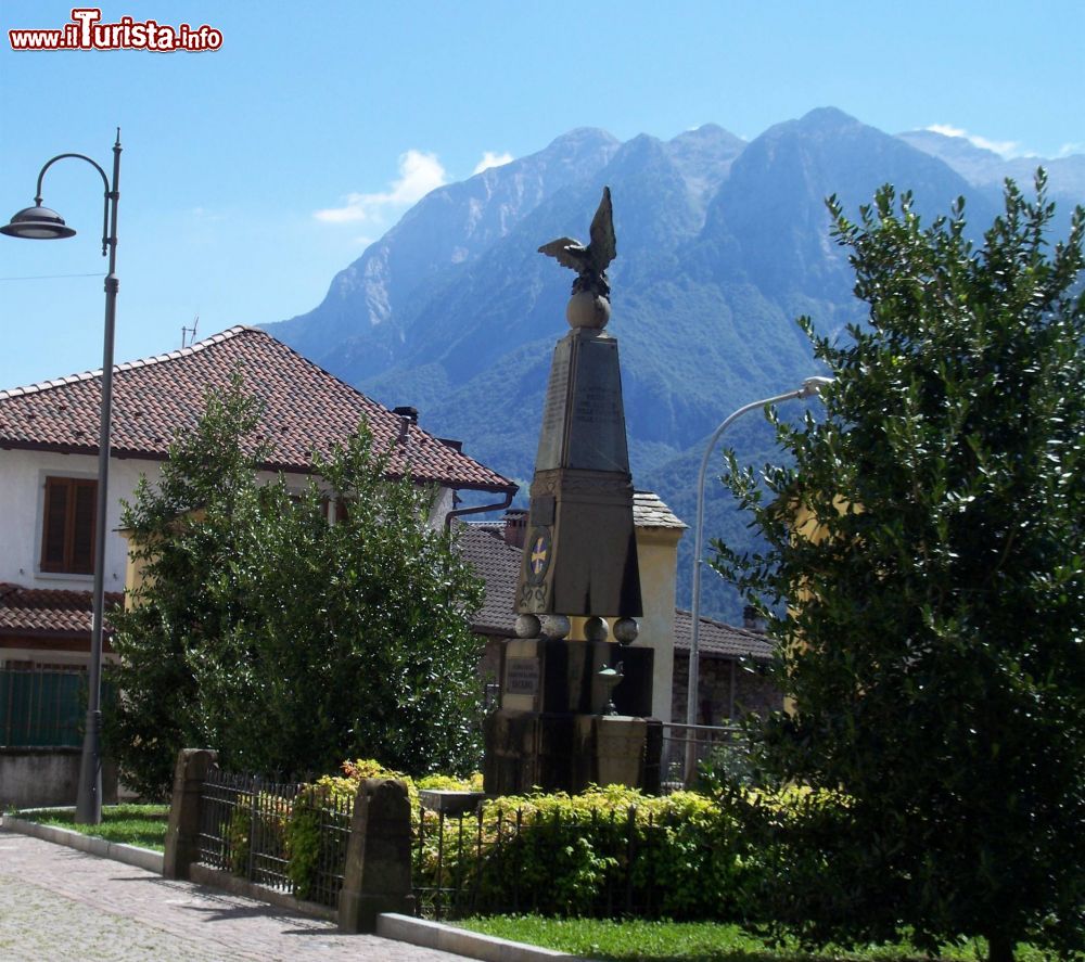 Le foto di cosa vedere e visitare a Taceno