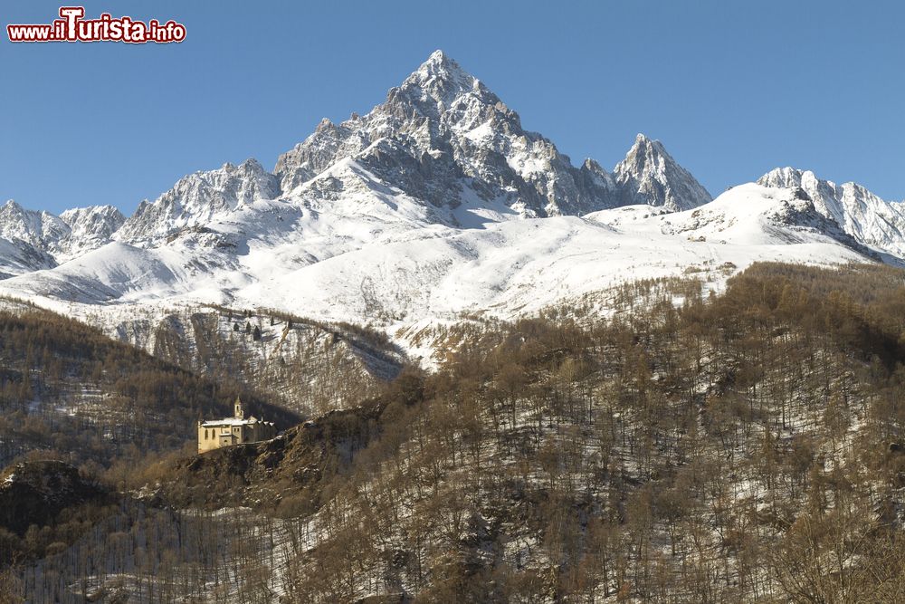 Immagine il Monviso fotografato da Ostana in Piemonte