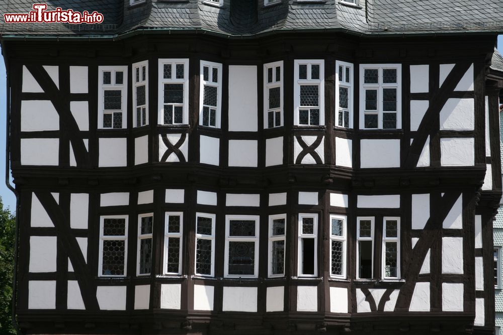 Immagine Il Municipio di Alsfeld, con la struttura a graticcio. Saimo in Assia, Land della Germania