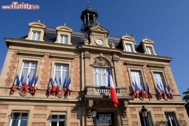 Immagine Il municipio di Maisons Laffite Ile de France - © Pack-Shot / Shutterstock.com