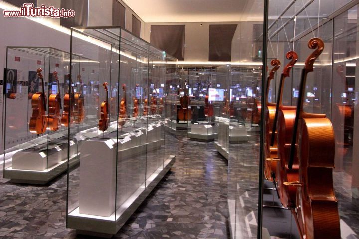 Immagine Il museo del Violino a Cremona, uno dei luoghi imperdibili della città lombarda - © www.circuitocittadarte.it