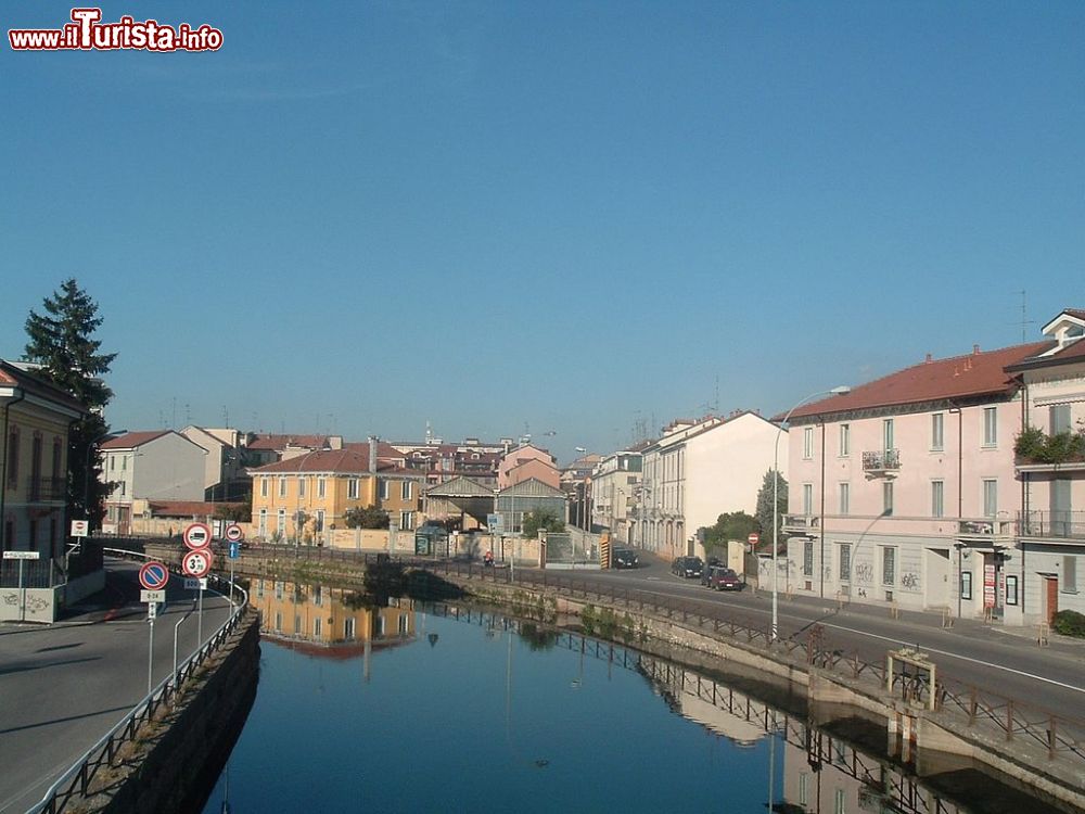 Immagine Il Naviglio Grande a Corsico, città metropolitana di Milano  - © GFDL, Wikipedia
