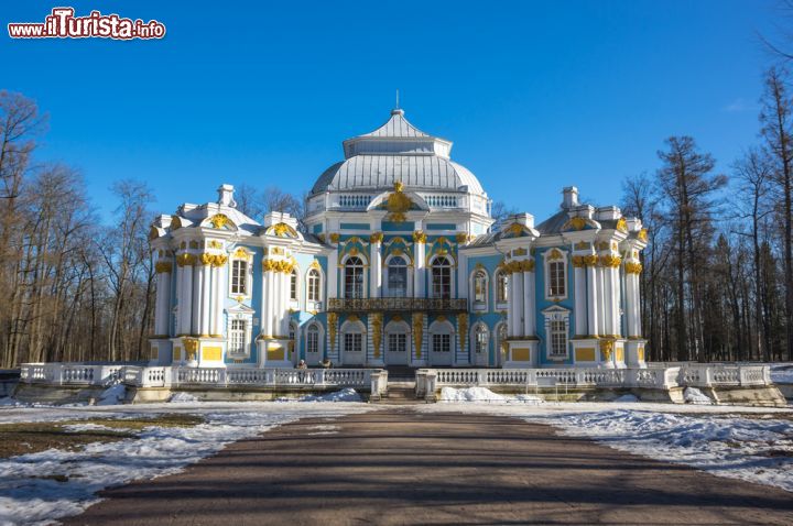 Immagine Il padiglione Hermitage nel parco di Caterina a Tsarskoe Selo, Pushkin vicino a San Pietroburgo, Russia - © gumbao / Shutterstock.com