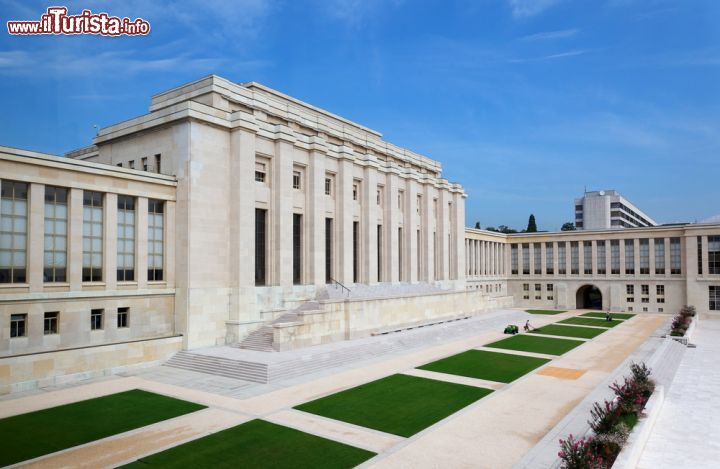 Immagine Il Palazzo delle Nazioni Unite a Ginevra, Svizzera. Dopo il Palazzo di Vetro di New York, lo United Nations Office at Geneva è il più grande e importante centro operativo a livello internazionale delle Nazioni Unite