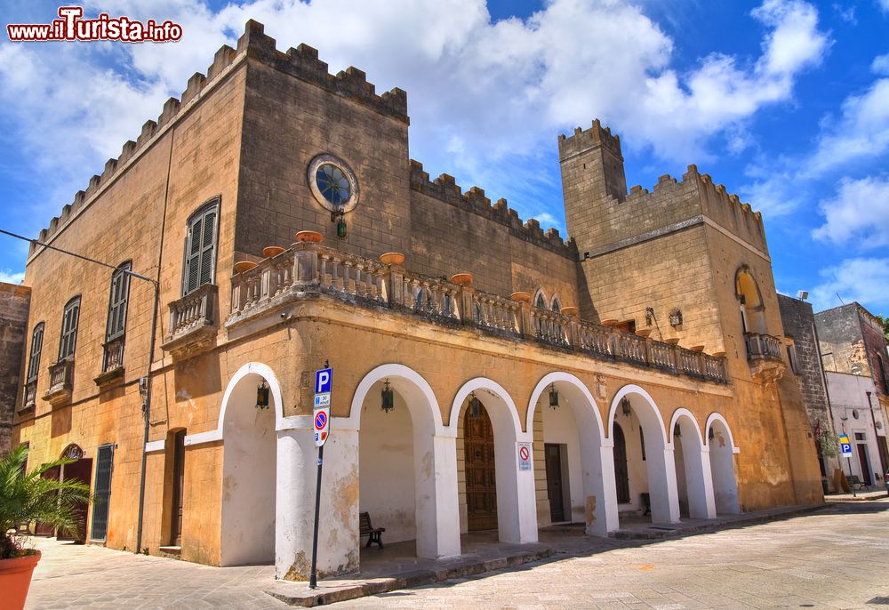 Immagine Il Palazzo Ripa in centro a Specchia, borgo monumentale della Puglia