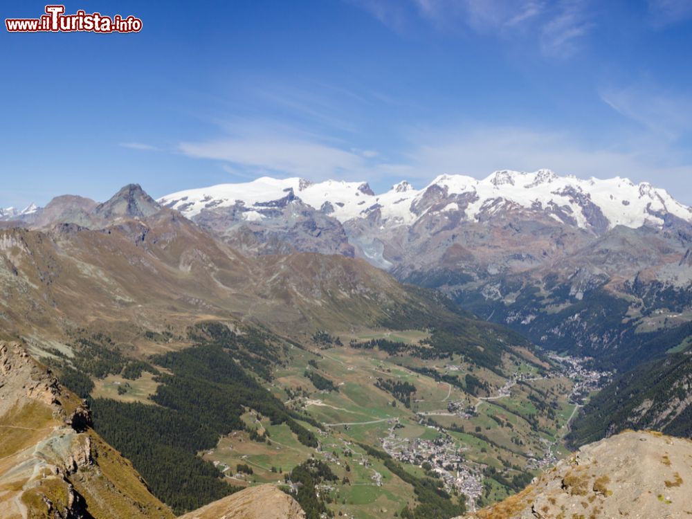 Immagine Il panorama dal Monte Zerbion sulla Val d'Ayas