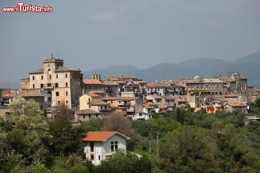 Immagine Il panorama del borgo di Filacciano nel Lazio - © tony1946 / mapio.net
